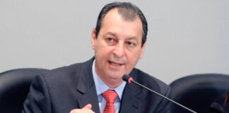 Senador Omar é oficializado relator da proposta de Arcabouço Fiscal