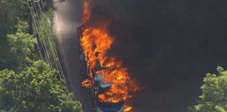 Criminosos incendeiam 27 ônibus na zona oeste do Rio depois de morte de miliciano