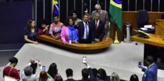 Câmara aprova Dia da Consciência Negra como feriado nacional