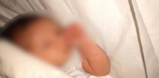 Madrasta insere frasco em ânus de bebê porque ele ‘fazia muito cocô’