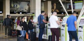 Aposentados e estudantes terão passagem de avião a R$ 200, anuncia Governo Federal