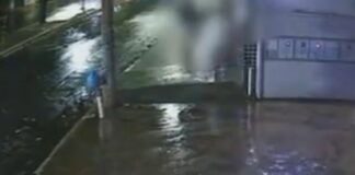 VÍDEO: Ex-funcionária deixa ritual com crânio humano para patrões após demissão