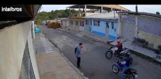 Dupla de motoqueiros assalta na Cidade Nova e manda homem desbloquear telefone