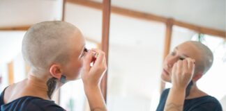 O câncer uterino é o terceiro tipo mais comum segundo o INCA; médica alerta sobre prevenção e sintomas