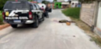 Homem é morto a tiros e recado é deixado ao lado do corpo no Lago Azul, em Manaus