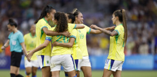 Brasil atropela Espanha e vai à final do futebol feminino