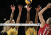 Brasil perde para os Estados Unidos no tie-break e vai disputar bronze no vôlei feminino