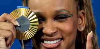 Rebeca Andrade é ouro no solo em Paris