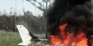 URGENTE: Avião cai e explode em chamas no interior do Amazonas; veja o vídeo