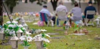 Mais de 500 mil pessoas devem visitar cemitérios no Dia de Finados em Manaus