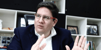 TCE-AM afasta Ari Moutinho Júnior após conselheiro virar réu no STJ