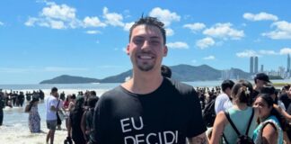 Jair Renan é batizado nas águas: “Jesus é o verdadeiro salvador”