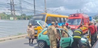 Cinco pessoas ficam feridas em acidente de trânsito no Distrito Industrial