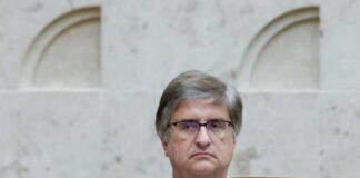 PGR vai analisar pedido de Bolsonaro para ir à posse de Trump