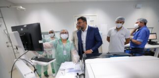 Governador Wilson Lima moderniza e amplia capacidade de laboratório do Hospital Delphina Aziz com novos equipamentos
