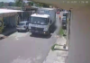 Criança de 6 anos morre atropelada por caminhão de lixo em acidente grave; cenas fortes