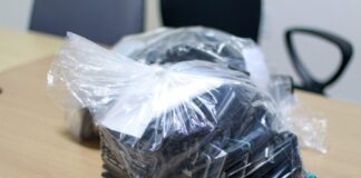 Recuperafone: Tia e sobrinho são presos por receptação no bairro Compensa