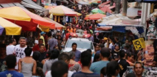 Comércio e shoppings de Manaus terão horários diferenciados no feriado de 1º de Maio