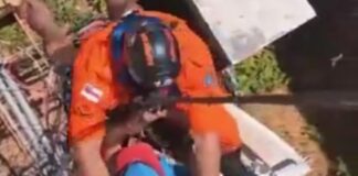 Após tentar furtar fios, homem fica preso em torre e é resgatado pelos bombeiros em Manaus; vídeo