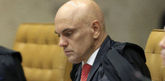 Moraes nega pedido de Bolsonaro para suspender ação do plano de golpe