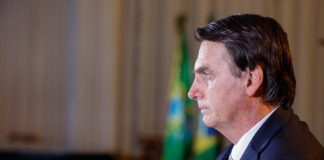 Bolsonaro presta depoimento à PF sobre ajuda ao filho nos EUA
