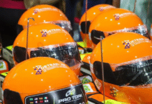 Detran-AM contempla 100 mototaxistas de Rio Preto da Eva com kits de segurança