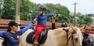 Setembro Verde: SEPcD realiza atividade de equoterapia para crianças com deficiência