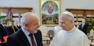 Lula se reúne com papa Leão XIV, pela primeira vez, no Vaticano