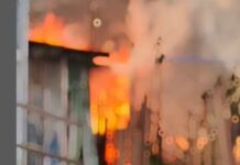 Incêndio destrói dez casas de madeira em beco na zona oeste de Manaus