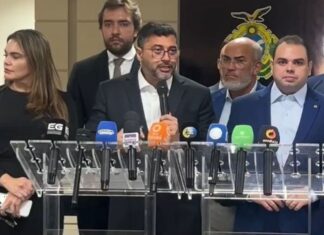 Governador do AM anuncia reajuste salarial e progressões de servidores