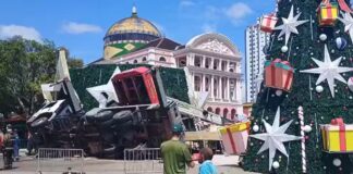 Vídeo: Morre uma das vítimas de acidente durante montagem de árvore de Natal no Largo de São Sebastião