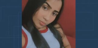 Jovem é morta a facadas pelo ex-namorado na frente das filhas pequenas