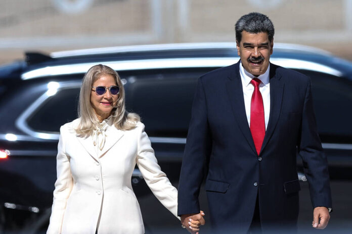 Nicolas-Maduro-e-de-sua-esposa-Cilia-Flores (1)