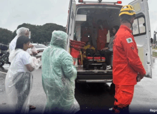 Quatro pessoas seguem internadas após serem atingidas por raio em ato de Nikolas