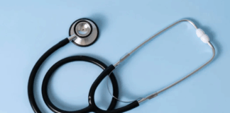 Exame nacional reprova um terço dos cursos de Medicina e governo anuncia corte de vagas