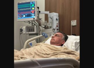 Bolsonaro passa mal outra vez e é levado para hospital