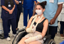 Jovem atacada com cerca de 15 facadas por rejeitar pedido de namoro recebe alta do hospital