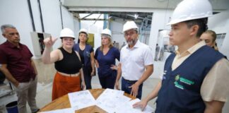 Wilson Lima vistoria obras da 1ª Escola de Saúde Pública do AM