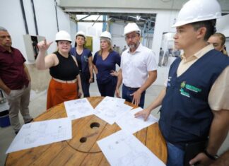 Wilson Lima vistoria obras da 1ª Escola de Saúde Pública do AM