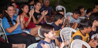 Cine Igarapé emociona comunidade com filmes produzidos por alunos e reforça o cinema como ferramenta de educação ambiental